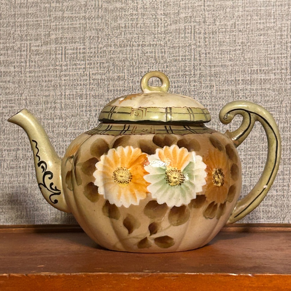 Antique Nippon Teapot Hand Painted Yellow Floral Melon Plaid Rim Mark⁠ c. 1910